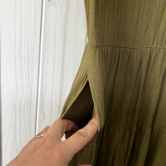 Chelsea & Theodore Green Tiered Ruffled Sundress - Picture 3 of 4